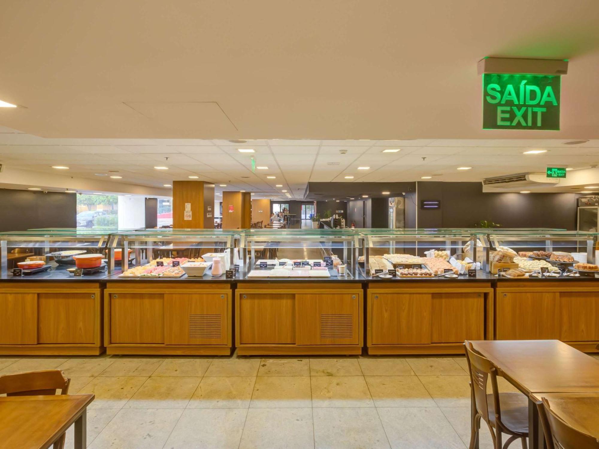 Ibis Budget Rio De Janeiro Nova America Экстерьер фото